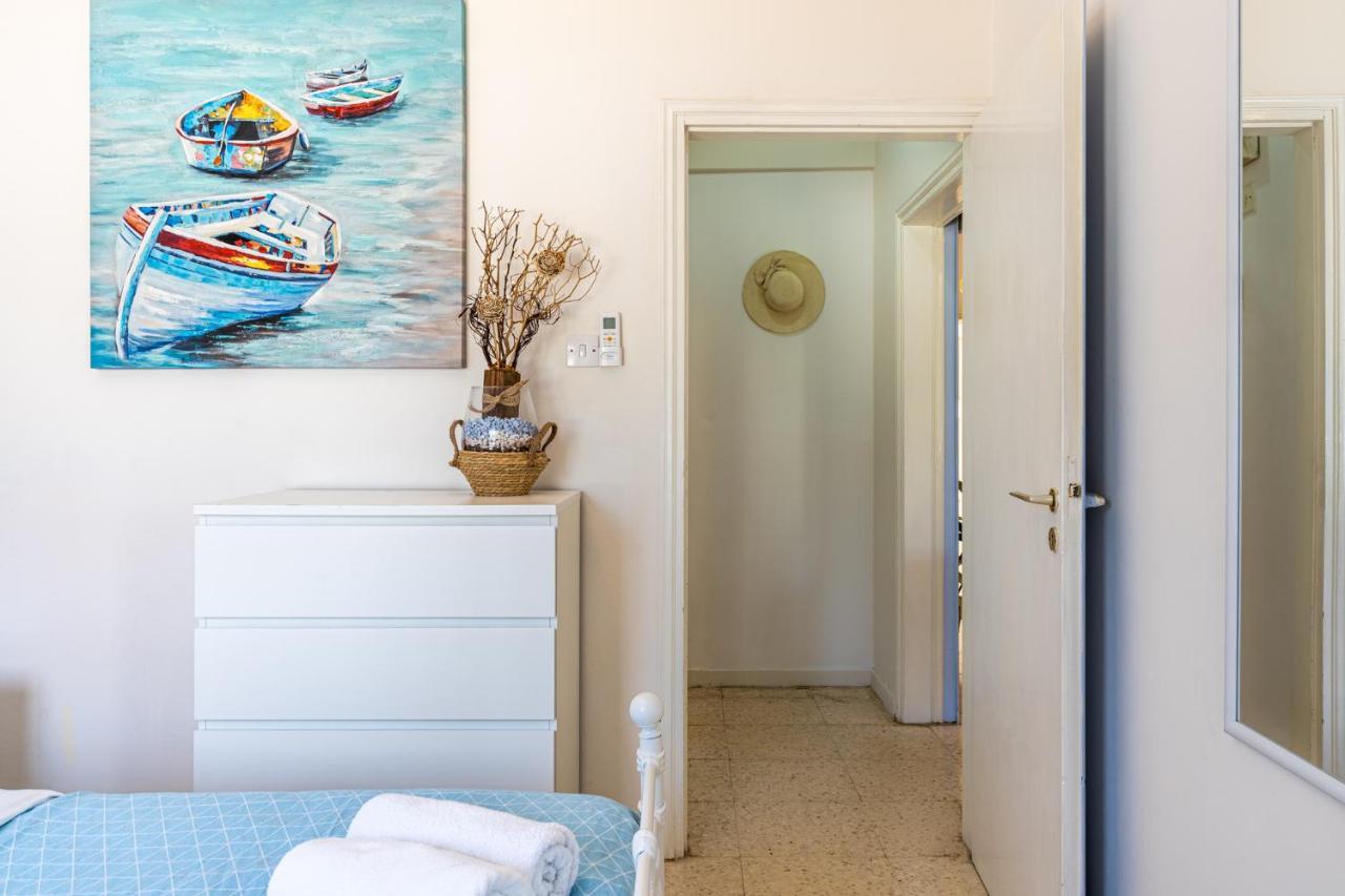 Sea Breeze 1-BR Apt in Pyla Exterior foto